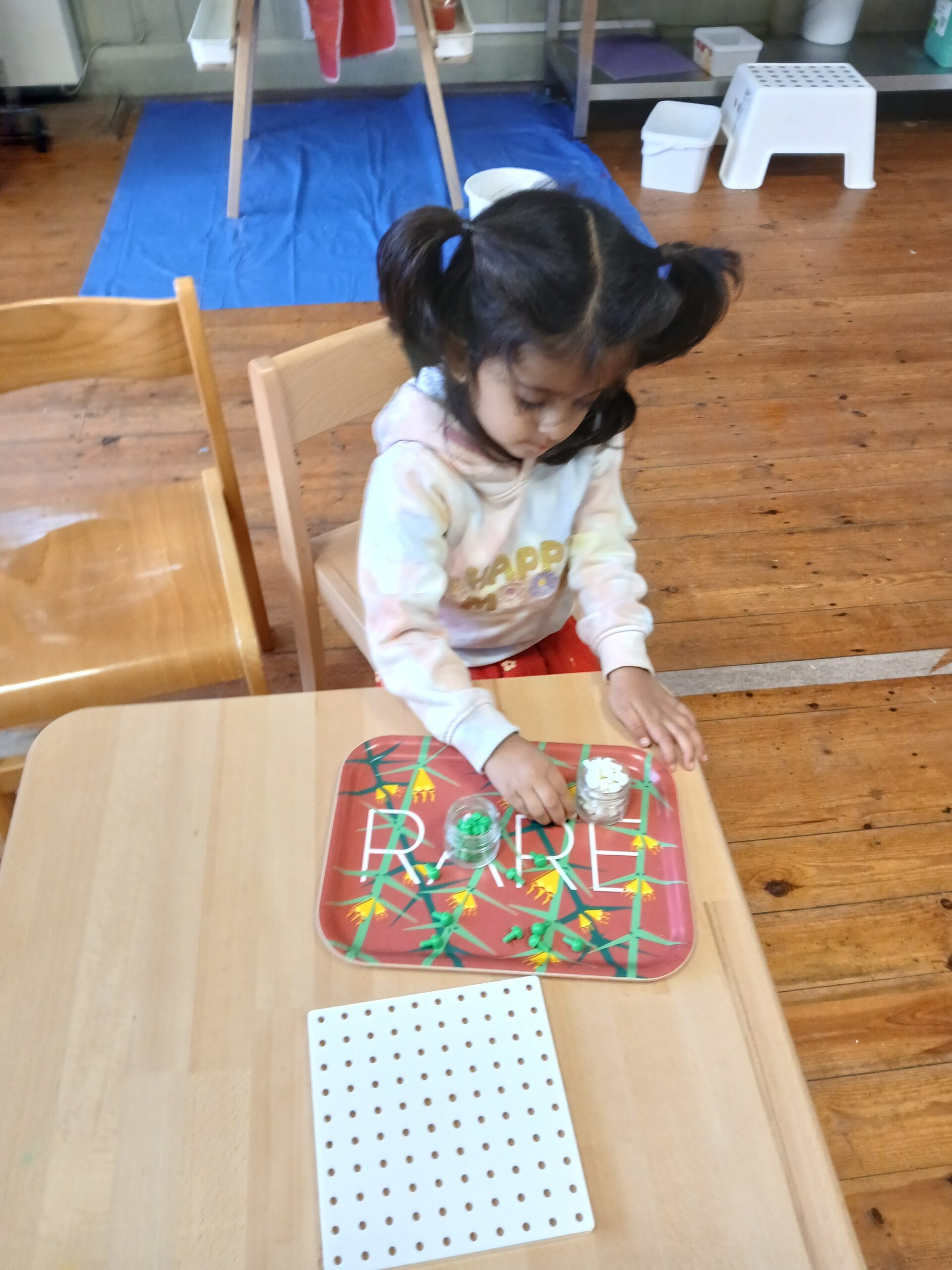 tmh-nursery-fine-motor-sorting-activity-16